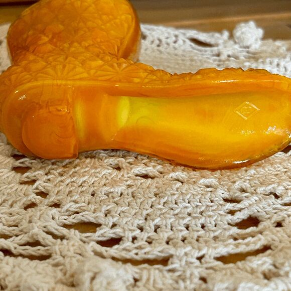Boyd Glass Bittersweet Daisy & Button Victorian Boot - Rare Collectible Antique - Picture 5 of 5